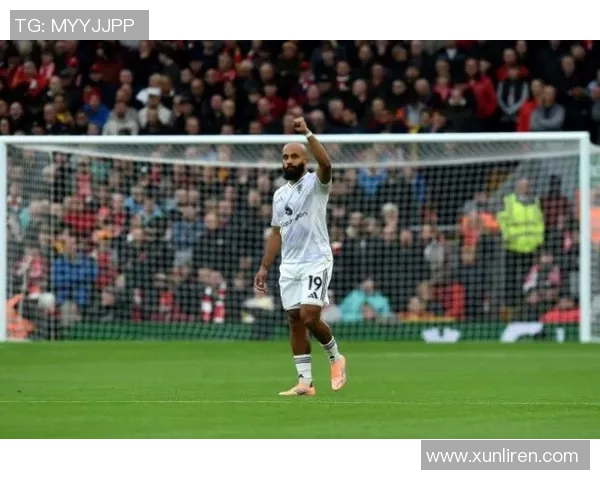 马奎尔完美头球破红军瞬间帅气庆祝气质满分引爆全场